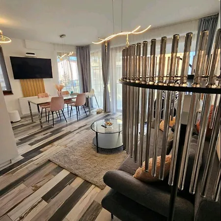 White Rose Luxury Balaton Apartmán *